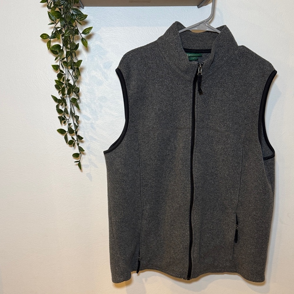 L.L. Bean Men's Gray Fleece Vest